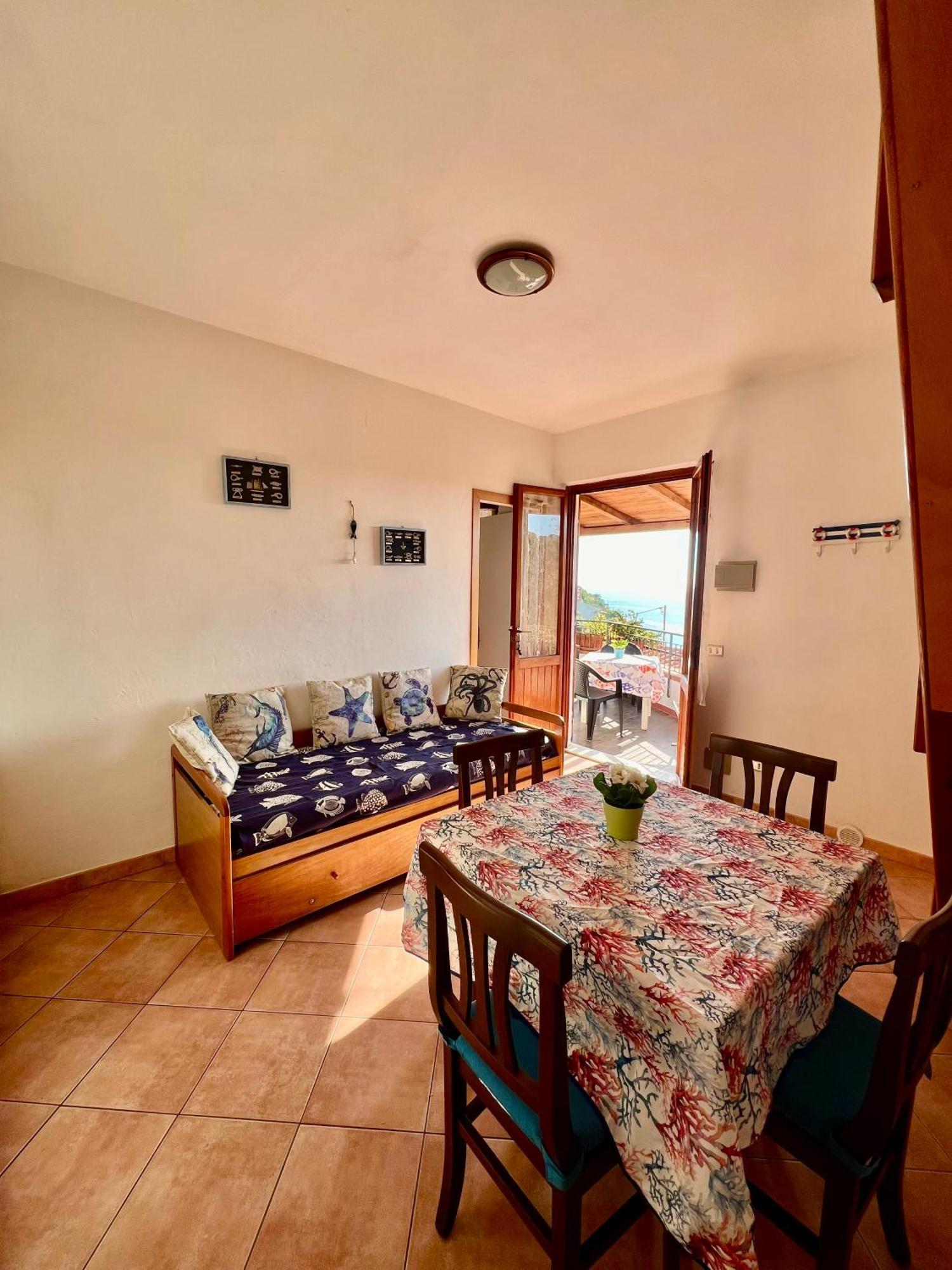 Case Vacanze Maestrale Fetovaia Luaran gambar