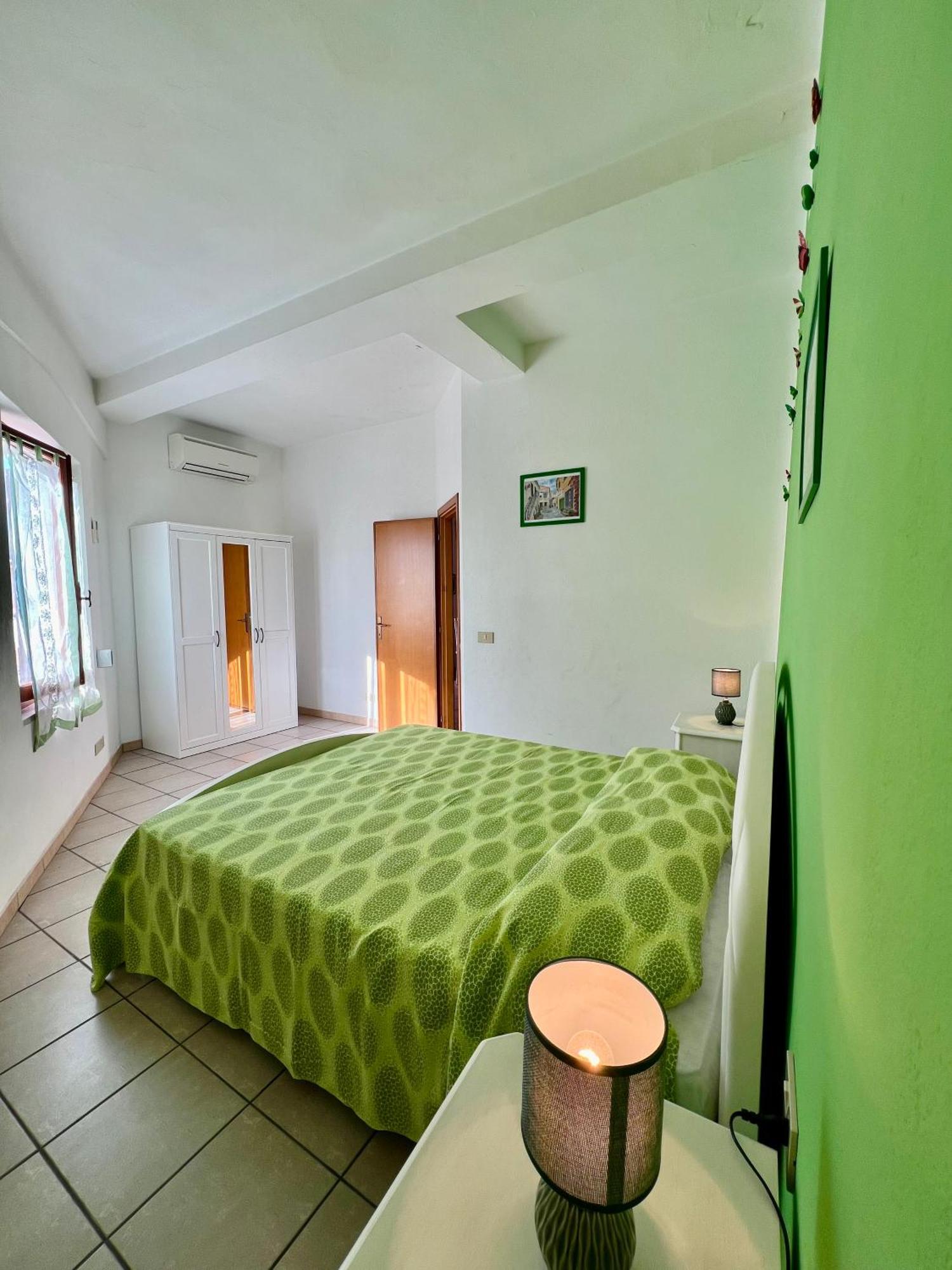 Case Vacanze Maestrale Fetovaia Luaran gambar