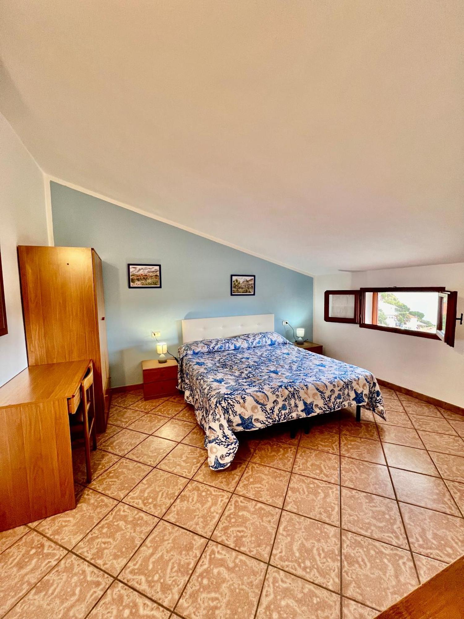 Case Vacanze Maestrale Fetovaia Luaran gambar