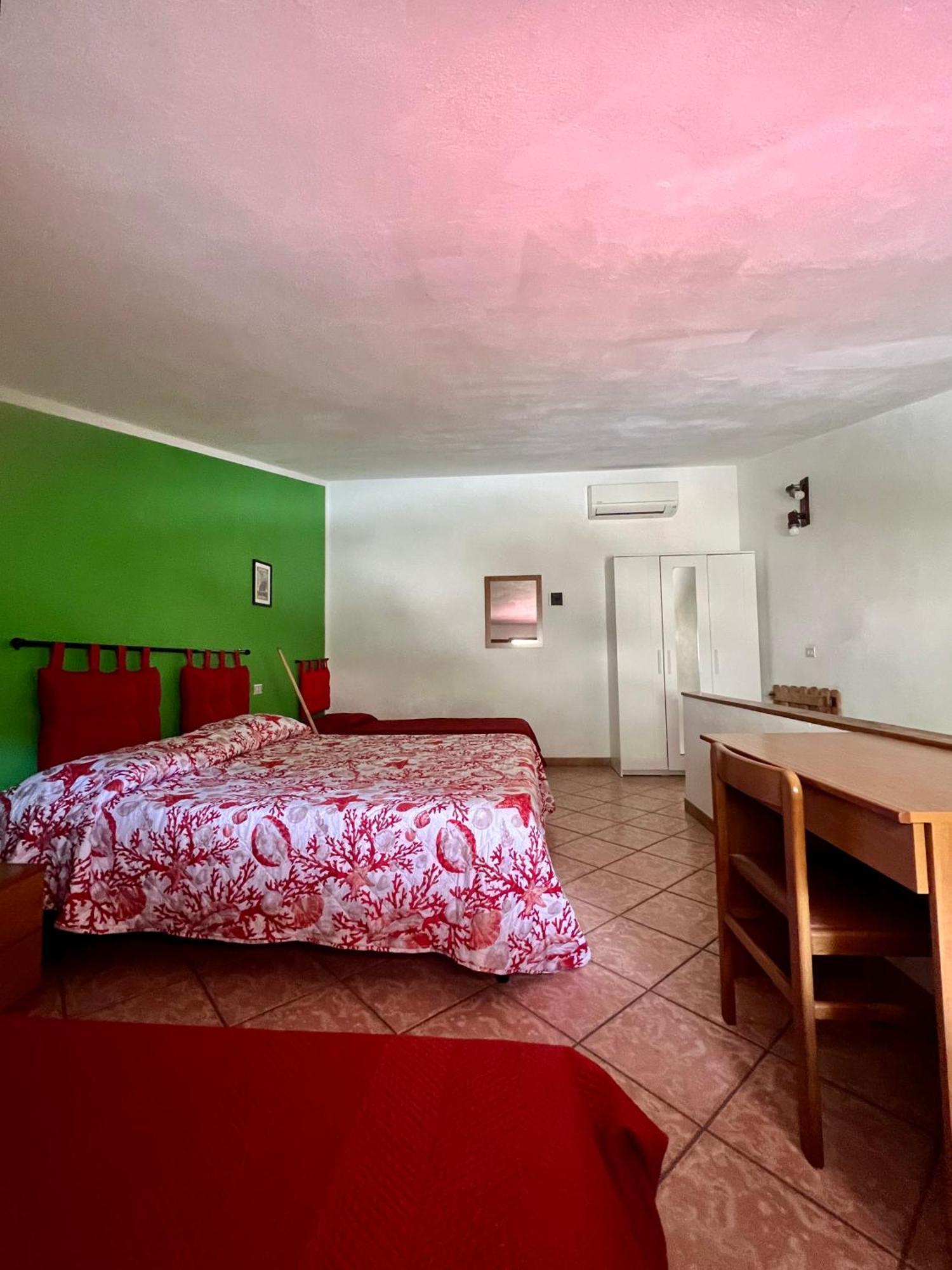 Case Vacanze Maestrale Fetovaia Luaran gambar