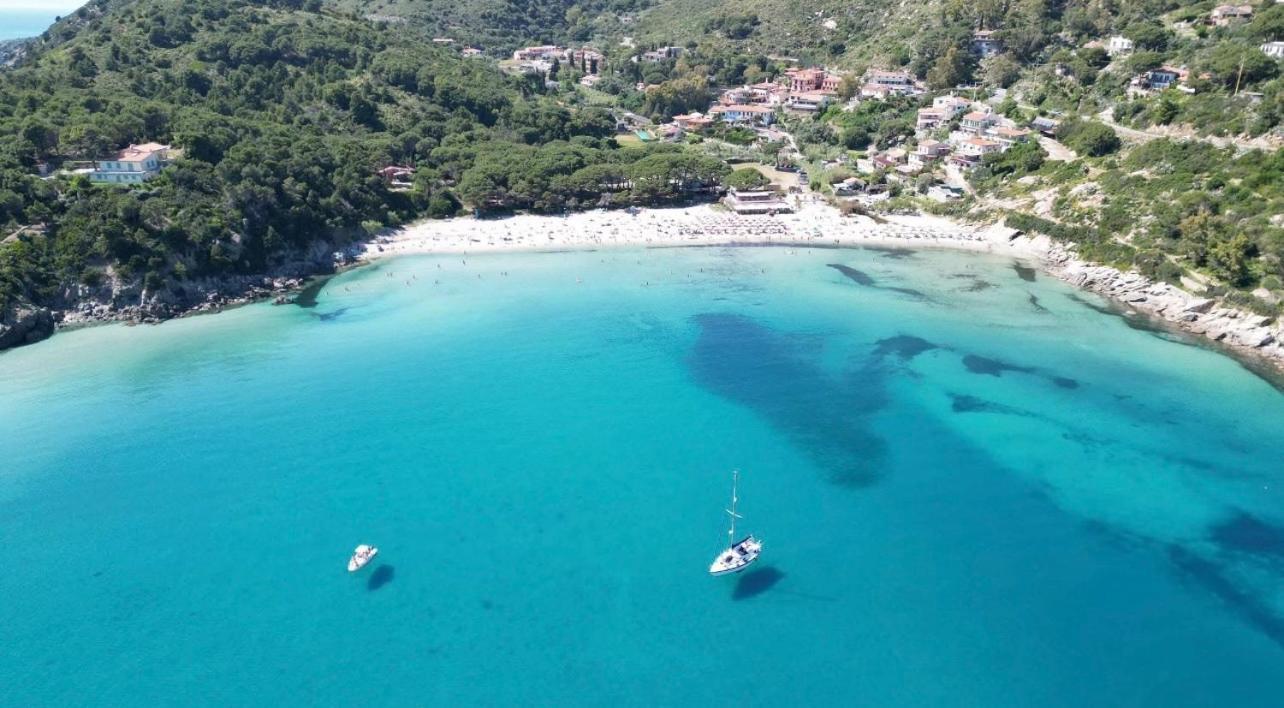 Case Vacanze Maestrale Fetovaia Luaran gambar